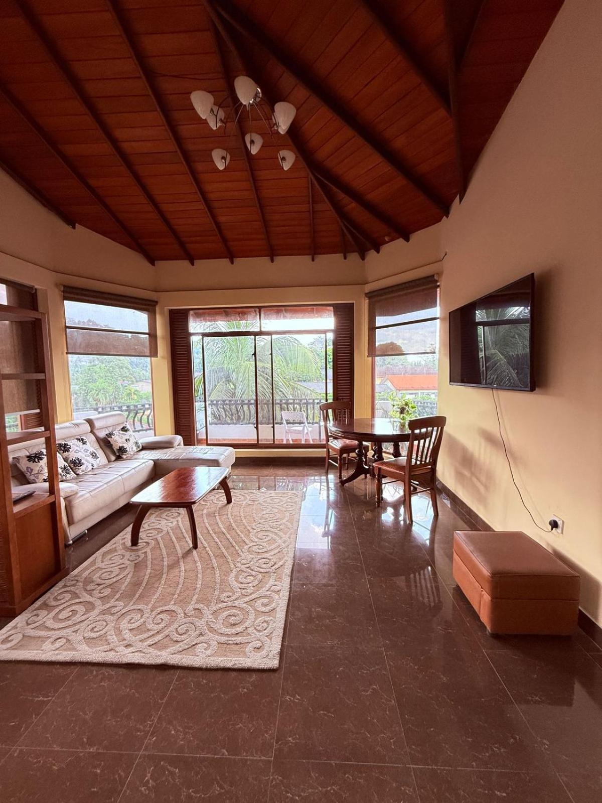 Resident View Homestay Kandy Luaran gambar