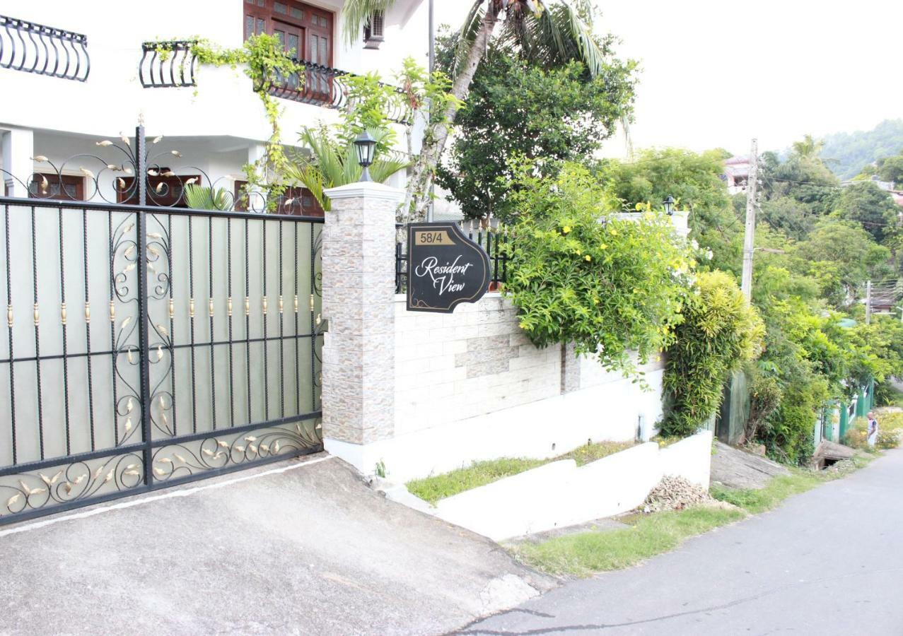 Resident View Homestay Kandy Luaran gambar
